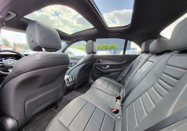 Mercedes-Benz Klasa E cena 179900 przebieg: 7800, rok produkcji 2021 z Opalenica małe 154